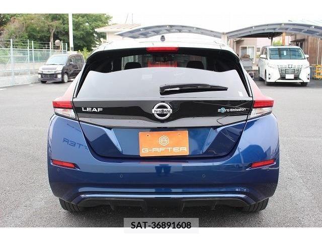 Nissan LEAF 2019-08 324803-3