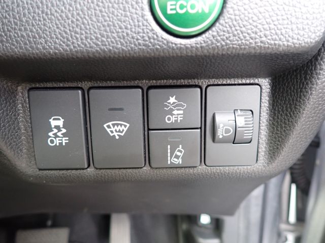 Honda FIT 2018-04 190139-10