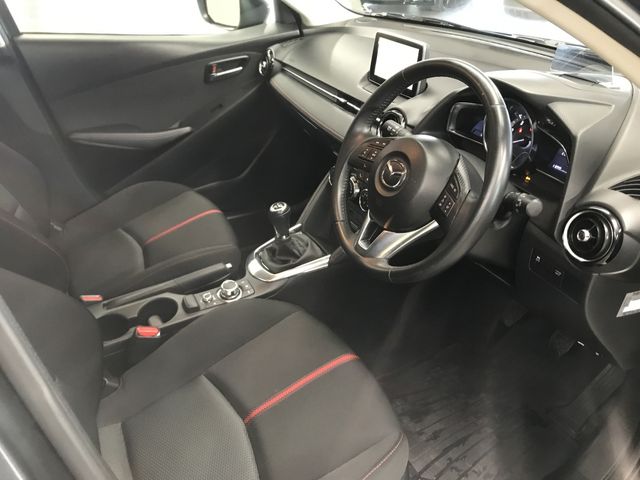 Mazda DEMIO 2015-09 17679-11