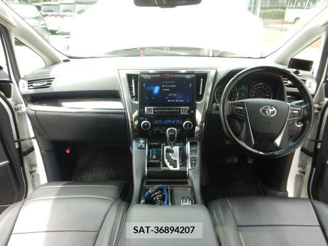 Toyota ALPHARD 2017-10 341763-15