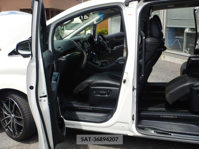 Toyota ALPHARD 2017-10 341763-17