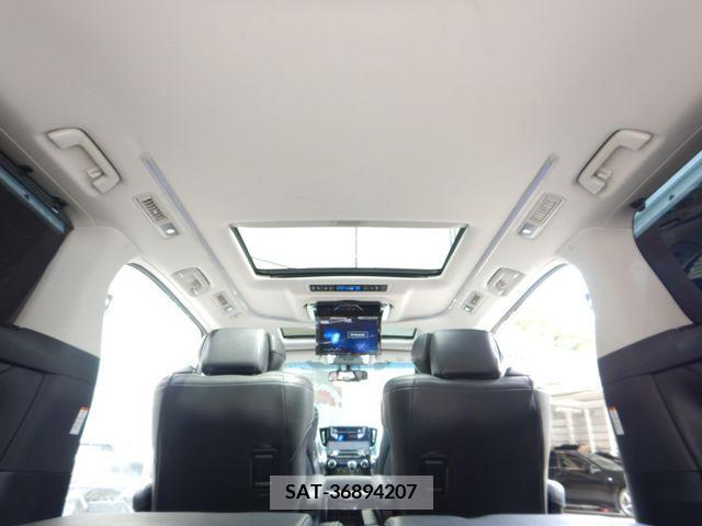 Toyota ALPHARD 2017-10 341763-22