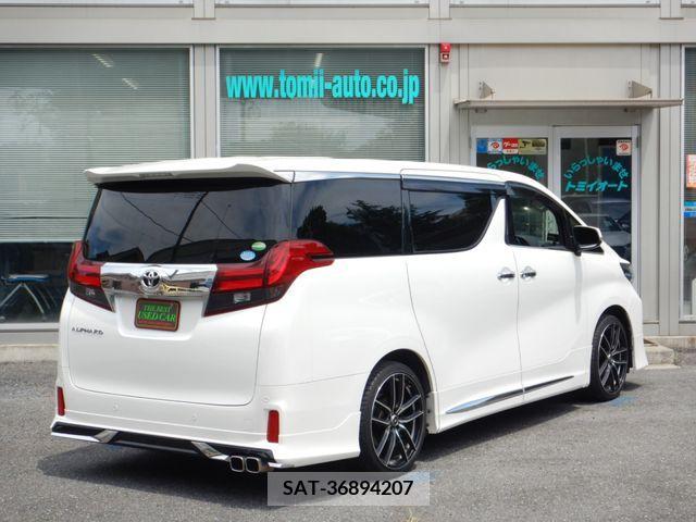 Toyota ALPHARD 2017-10 341763-25