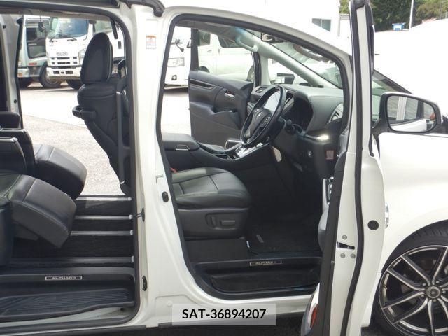 Toyota ALPHARD 2017-10 341763-4