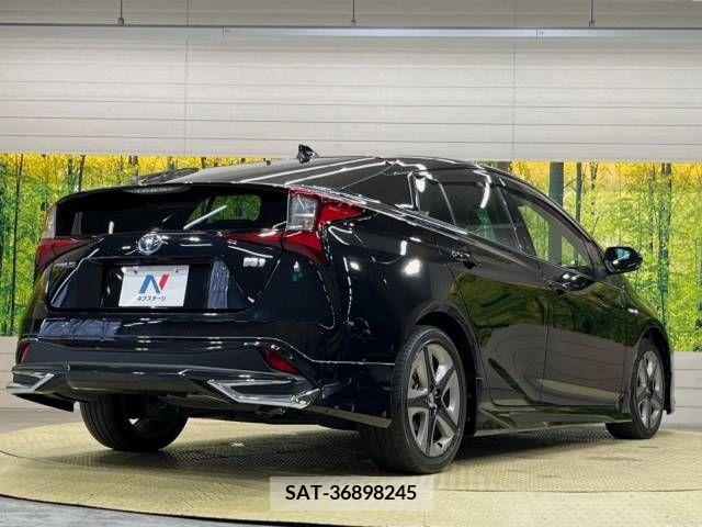 Toyota PRIUS 2019-03 298205-17