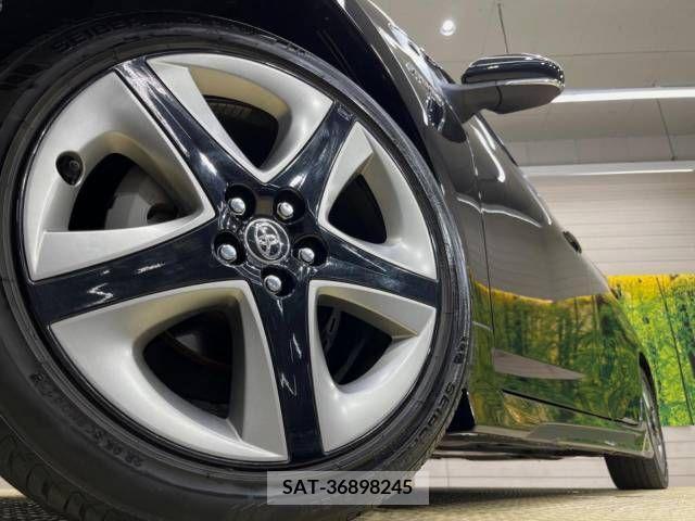 Toyota PRIUS 2019-03 298205-13