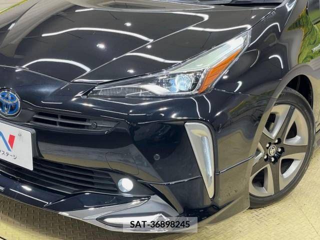 Toyota PRIUS 2019-03 298205-12