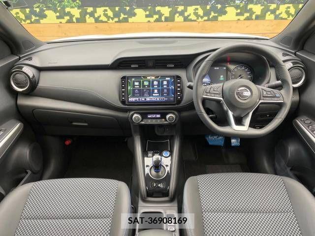 Nissan KICKS 2021-11 225528-1