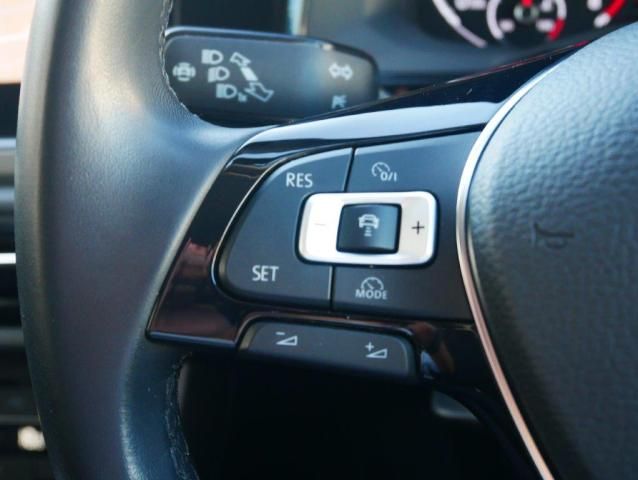 VolksWagen POLO 2020-12 13858-13