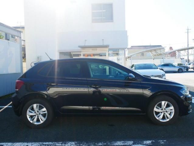 VolksWagen POLO 2020-12 13858-3
