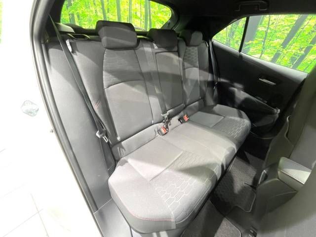 Toyota COROLLA SPORT 2023-06 190640-9