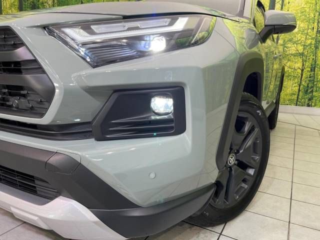 Toyota RAV4 2022-10 185537-12