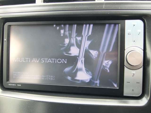 Toyota PRIUS ALPHA 2012-02 5863-4