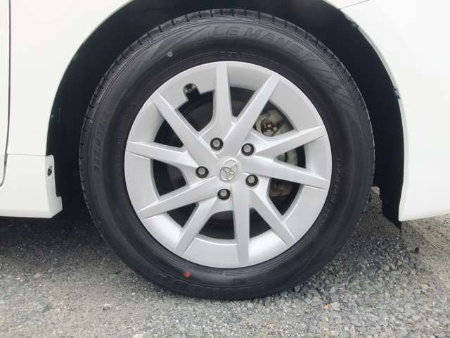 Toyota PRIUS ALPHA 2012-02 5863-14