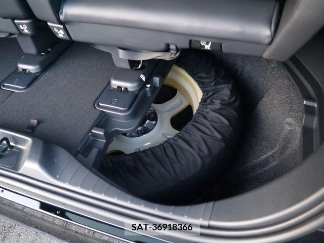 Toyota VELLFIRE 2024-04 287926-18