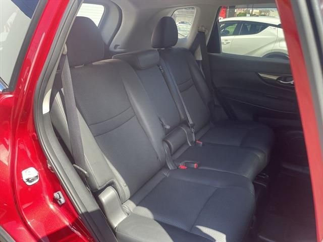 Nissan X-TRAIL 2018-07 12086-20