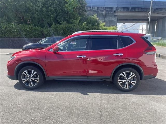 Nissan X-TRAIL 2018-07 12086-7
