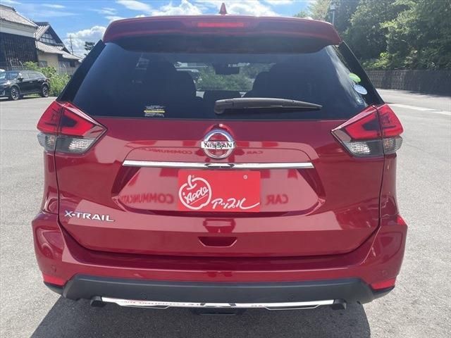 Nissan X-TRAIL 2018-07 12086-5