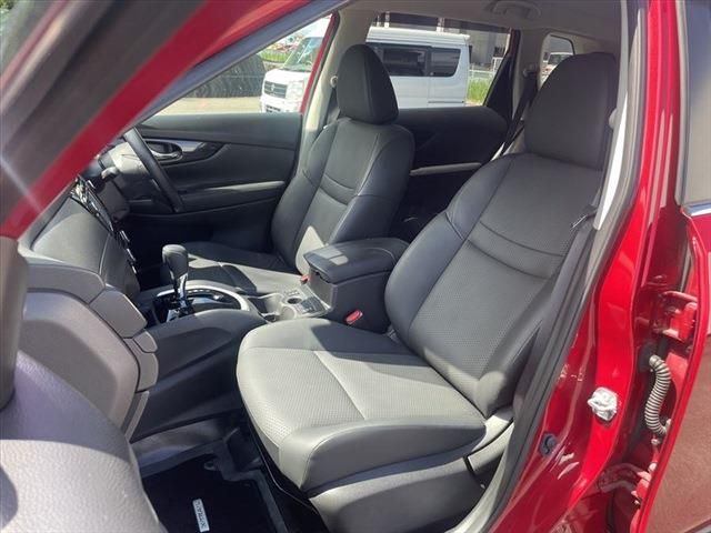Nissan X-TRAIL 2018-07 12086-21