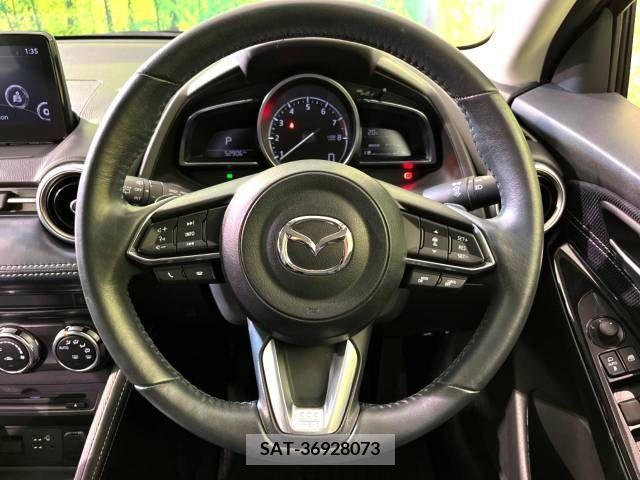 Mazda MAZDA2 2019-09 276381-11