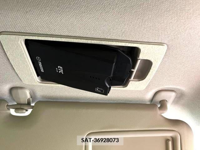 Mazda MAZDA2 2019-09 276381-5