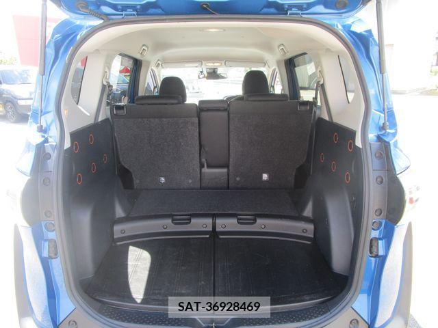 Toyota SIENTA 2018-11 329938-19