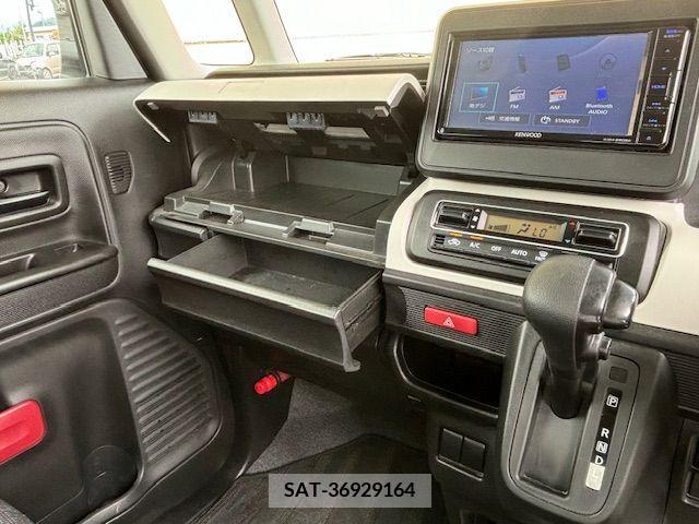 Suzuki SPACIA 2018-06 379928-19