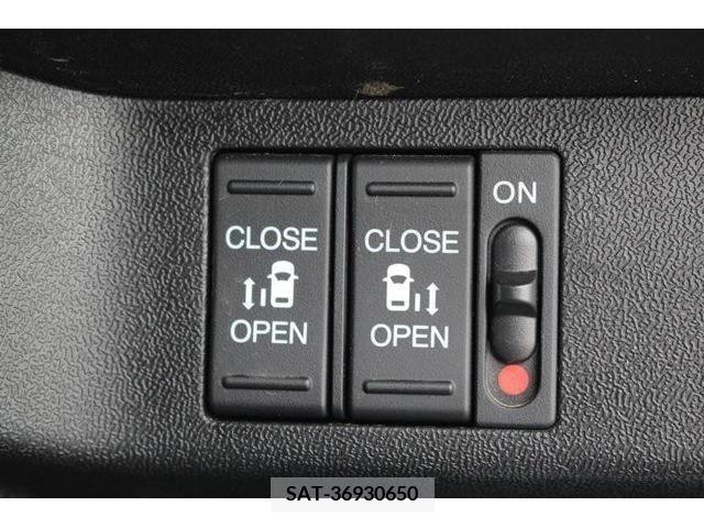 Honda e 2020-07 383210-3