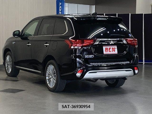 Mitsubishi OUTLANDER PHEV 2019-01 281164-8
