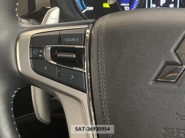 Mitsubishi OUTLANDER PHEV 2019-01 281164-15