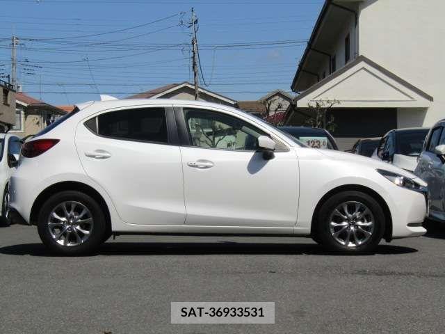 Mazda MAZDA2 2020-03 276377-6