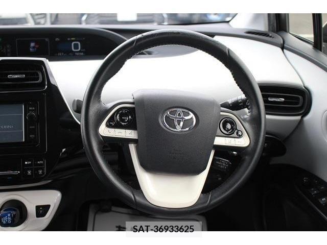 Toyota PRIUS 2016-01 282051-15