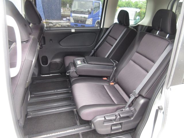 Nissan SERENA 2017-05 15125-15