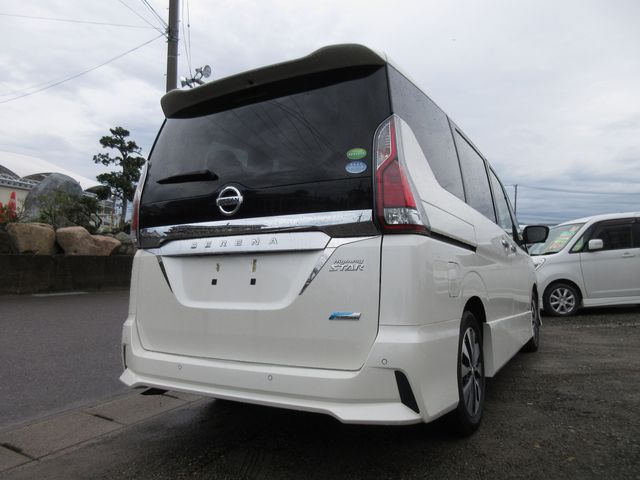 Nissan SERENA 2017-05 15125-4