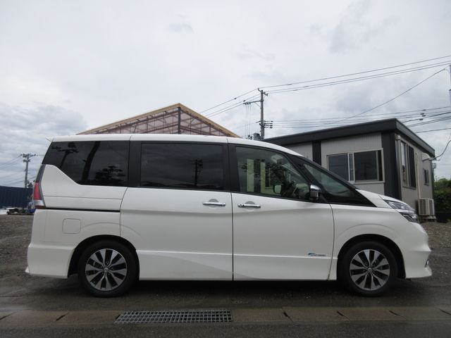Nissan SERENA 2017-05 15125-2