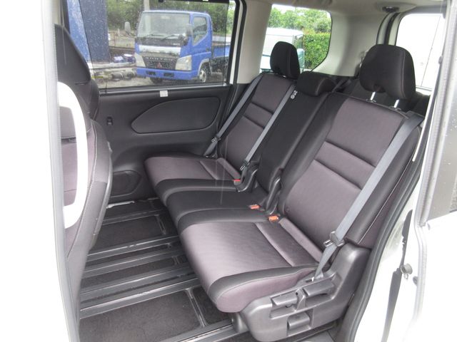 Nissan SERENA 2017-05 15125-16