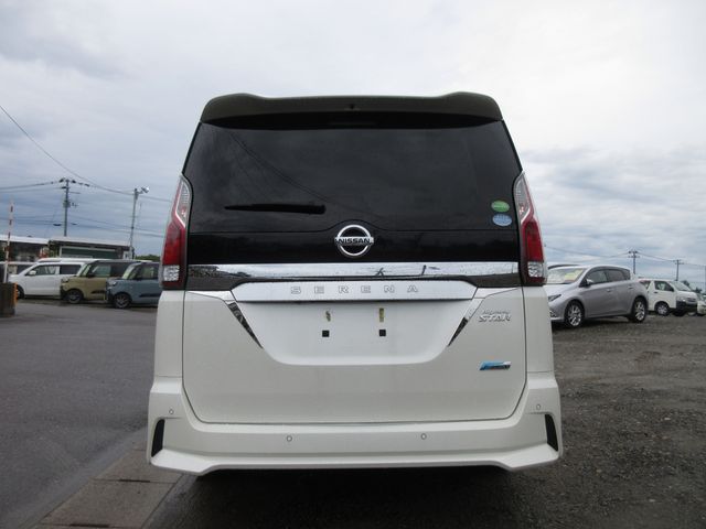 Nissan SERENA 2017-05 15125-3