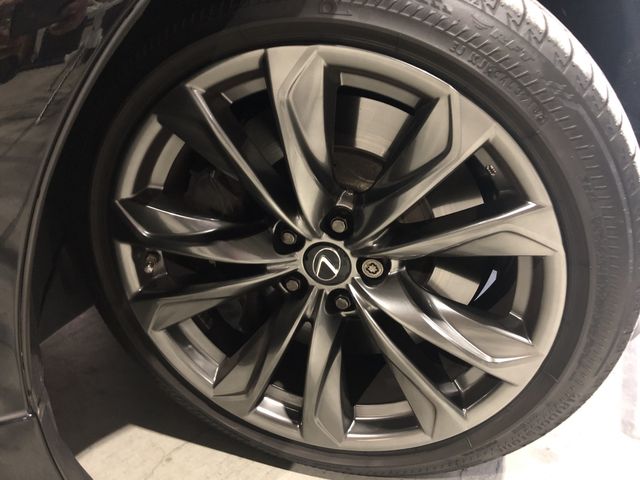 Lexus LS 2018-01 13704-17