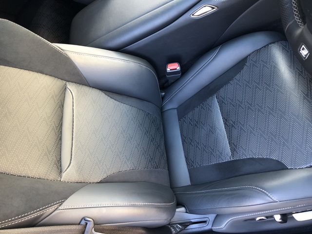 Lexus LS 2018-01 13704-9