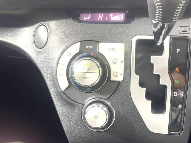 Toyota SIENTA 2020-11 196560-7