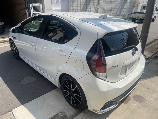 Toyota AQUA 2016-07 20715-13