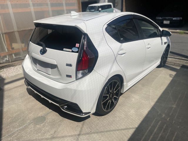 Toyota AQUA 2016-07 20715-19