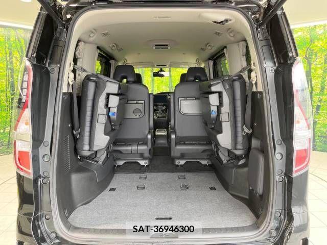 Nissan SERENA 2019-10 325061-11