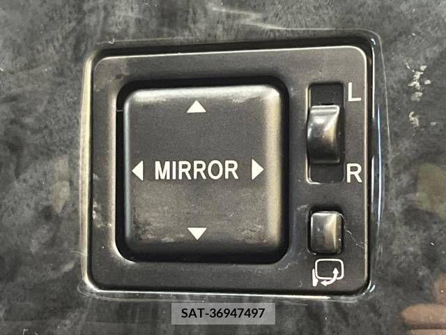 Daihatsu MIRAGINO 2004-02 309132-6