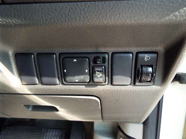 Nissan X-TRAIL 2006-01 26978-10