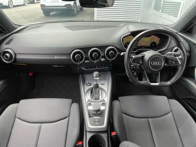 Audi TT 2017-03 11861-16