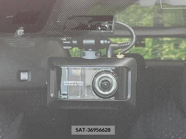 Toyota PRIUS 2016-07 366466-7