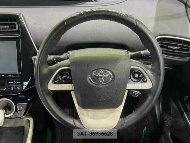 Toyota PRIUS 2016-07 366466-11