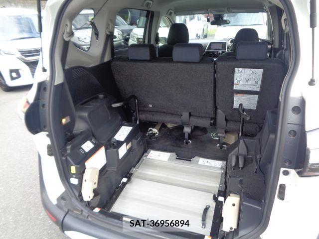 Toyota SIENTA 2016-11 384587-9