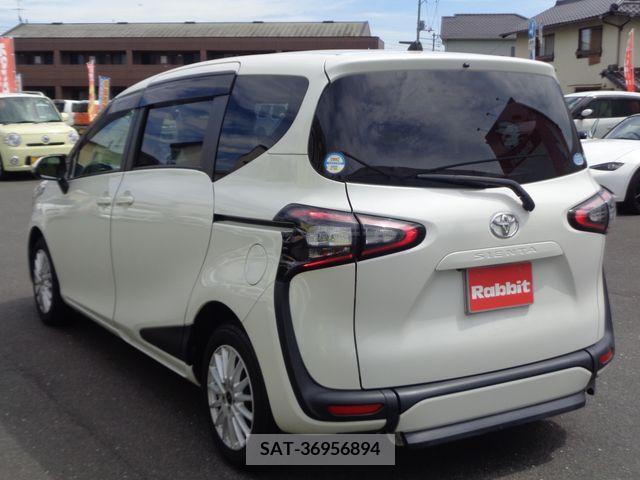 Toyota SIENTA 2016-11 384587-2